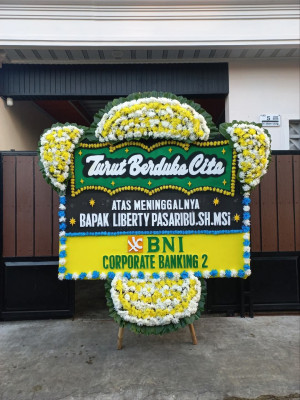 Papan Bunga Duka di Gunung Sugih