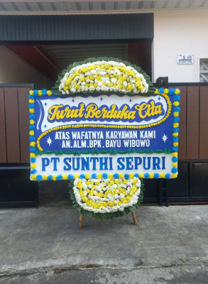 Papan Bunga Duka di Gunung Sugih