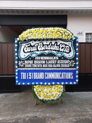 Papan Bunga Duka di Gunung Sugih